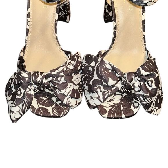 Kate Spade Black & White Print Ankle Strap Block Heel Bow Sandals(Size 11B) - Picture 5 of 10